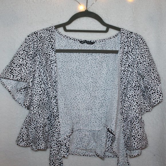 Black and White Cropped Top - Picture 3 of 4